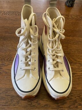 NWOT! Converse Run Star Hike Hi Platform
 in Cream with metallic Accents